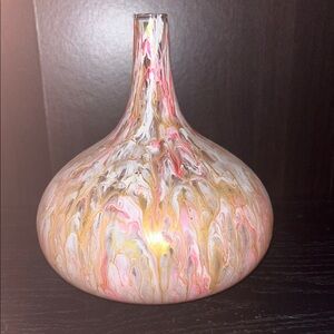 Elegant Swirl Glass Centerpiece